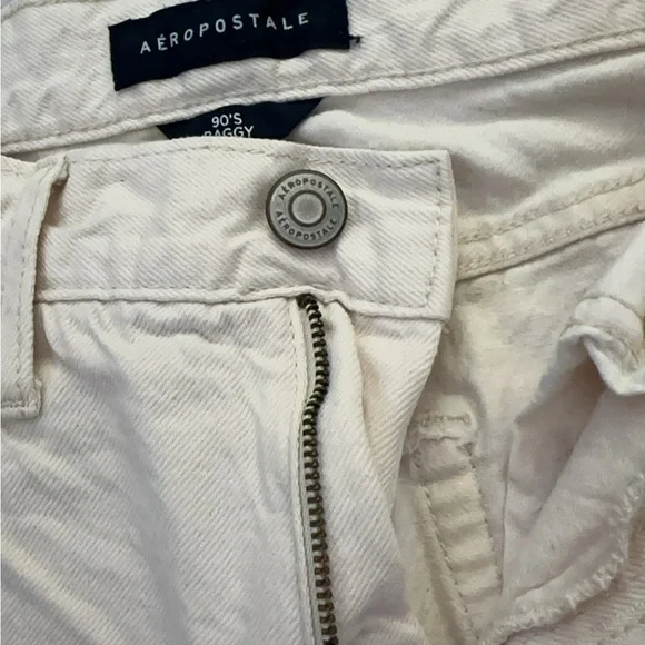 Aeropostal Cream 90’s woman’s NEW! Jeans - Picture 6 of 9